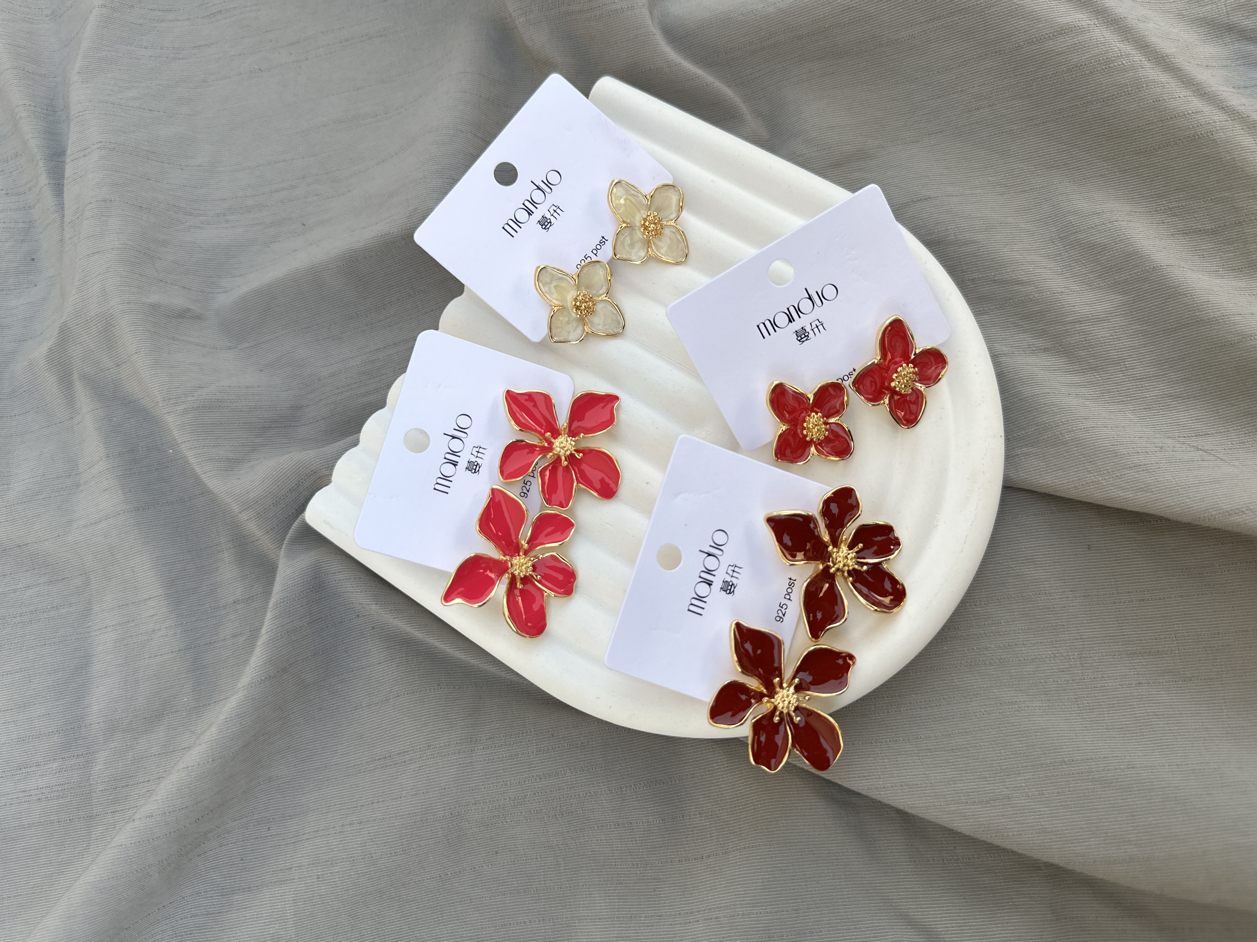 گوشواره گل میناکاری
